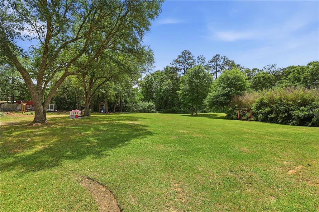 20084 LA-40 Highway, Covington, LA 70433