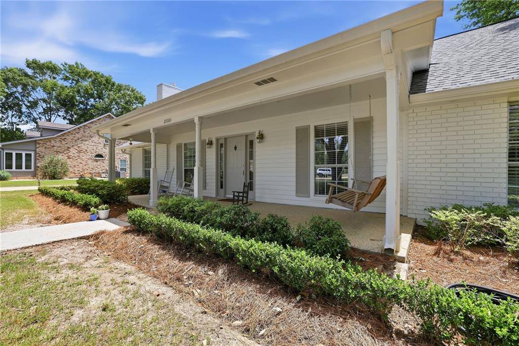 20084 LA-40 Highway, Covington, LA 70433
