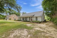 20084 LA-40 Highway, Covington, LA 70433