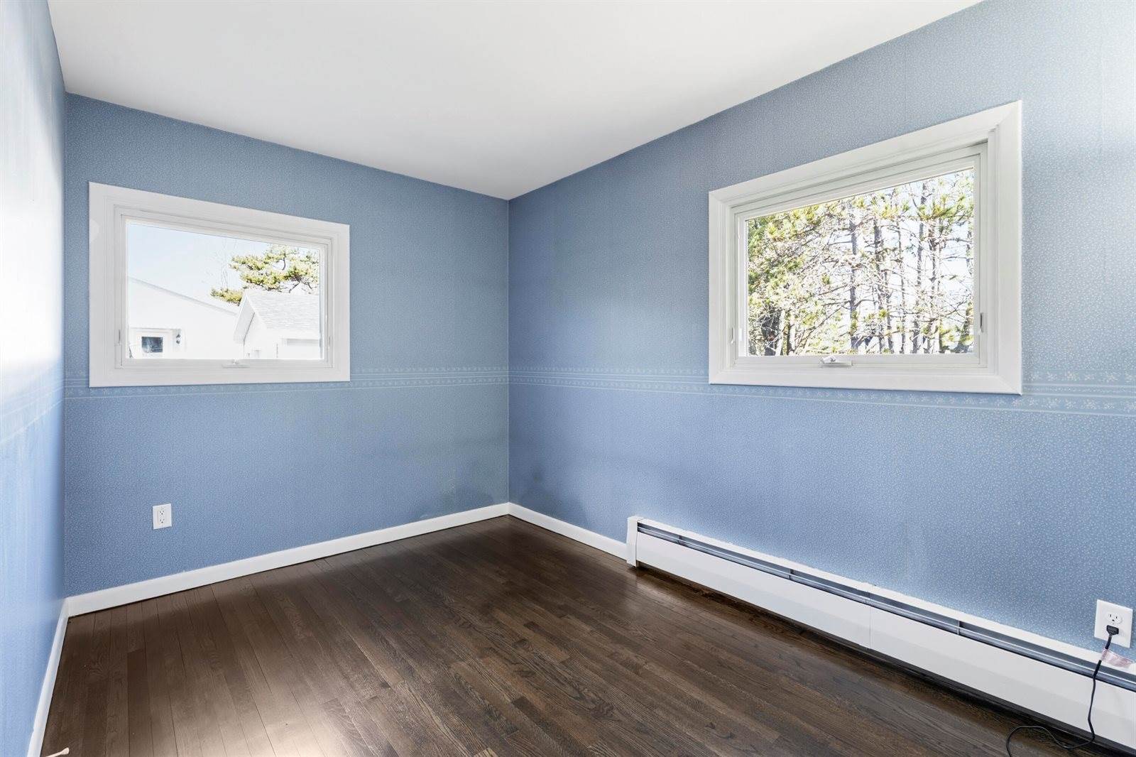 12 Sunset Drive, Orono, ME 04473