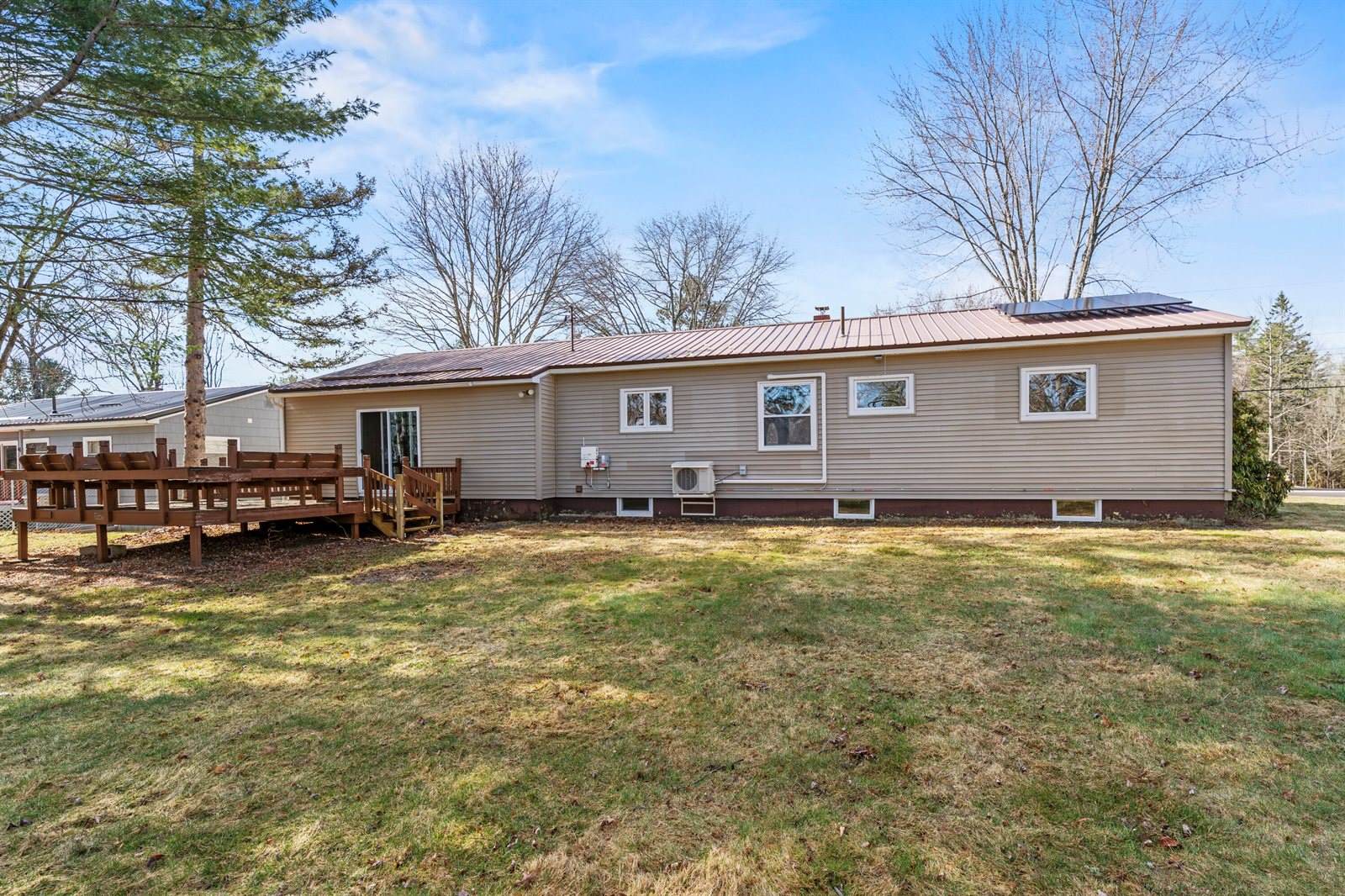 12 Sunset Drive, Orono, ME 04473