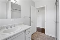 12 Sunset Drive, Orono, ME 04473