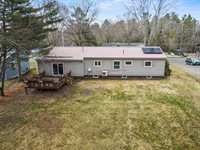 12 Sunset Drive, Orono, ME 04473