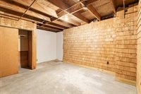 12 Sunset Drive, Orono, ME 04473