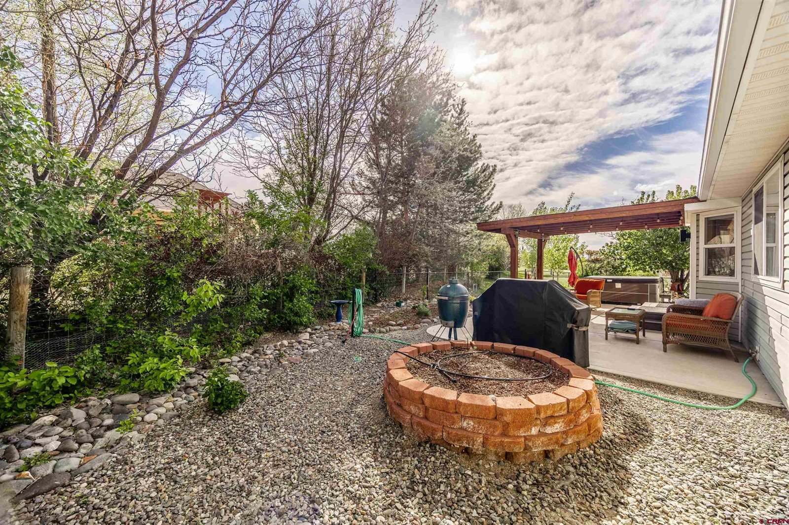 2324 Mead Lane, Montrose, CO 81401