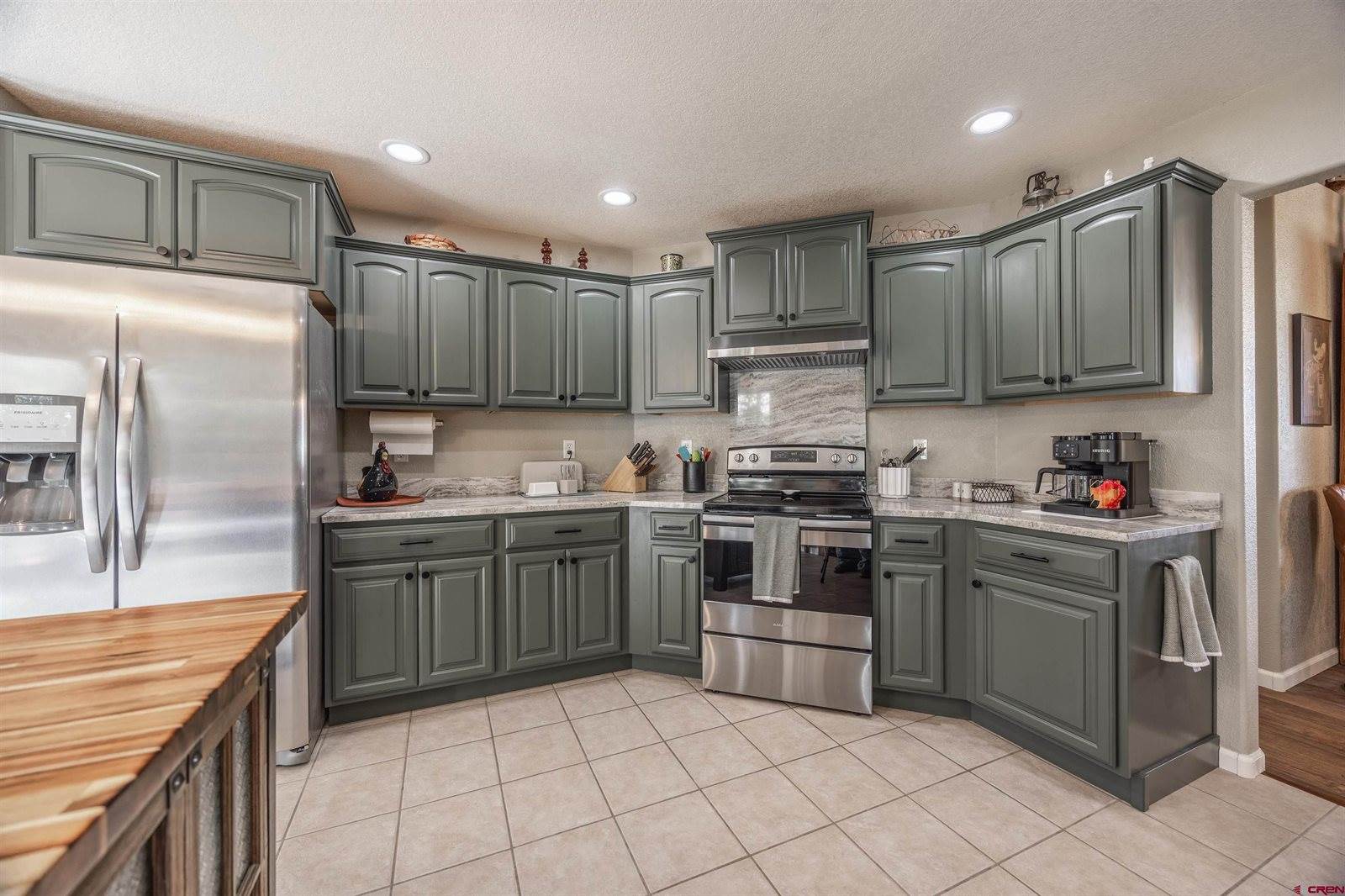 2324 Mead Lane, Montrose, CO 81401