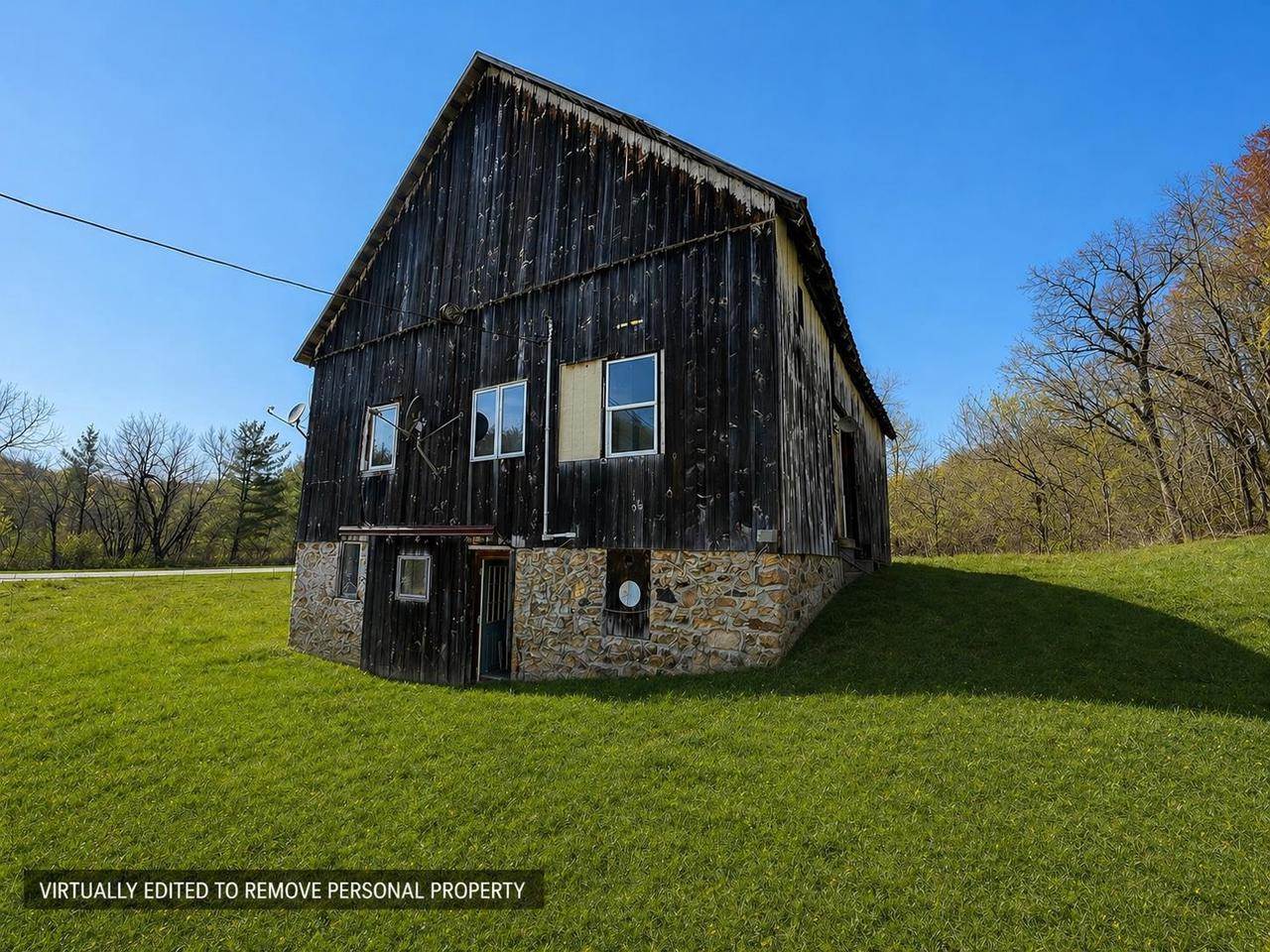 16047 Fry Drive, Cazenovia, WI 53924