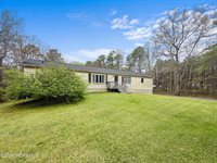 260 Perrineville Road, Jackson, NJ 08527
