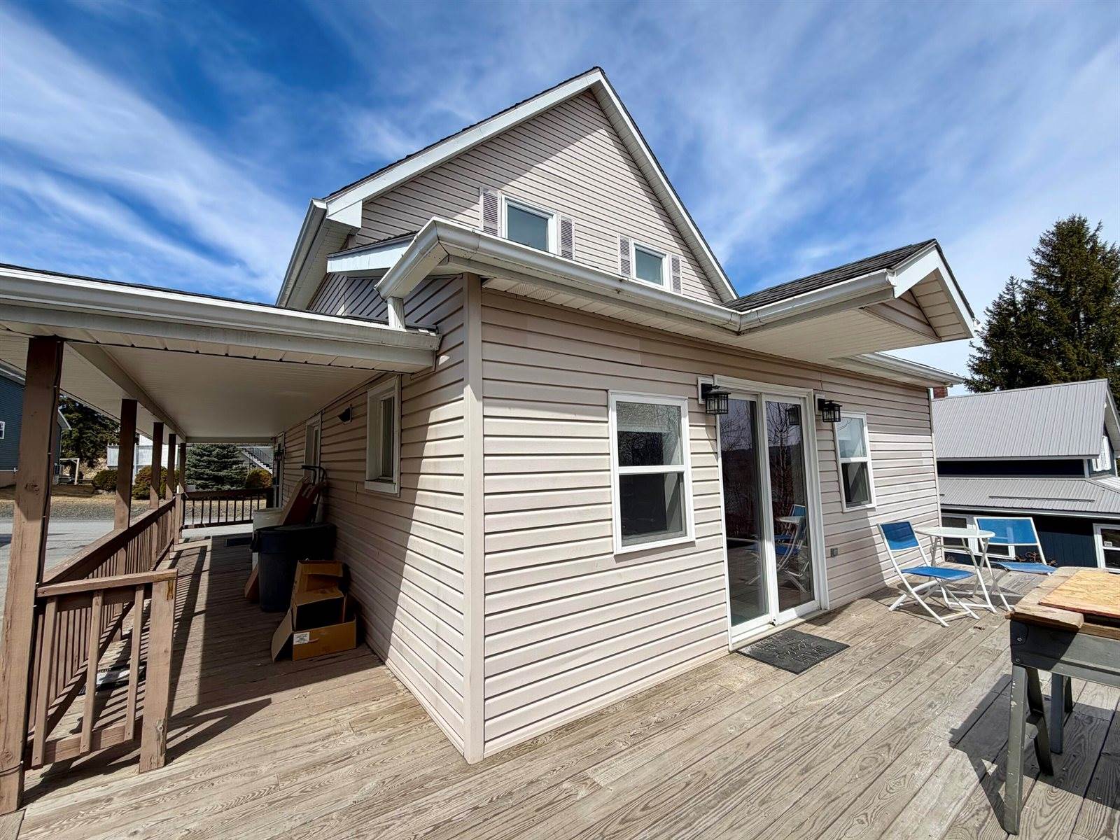 92 North 4th Avenue, Madawaska, ME 04756