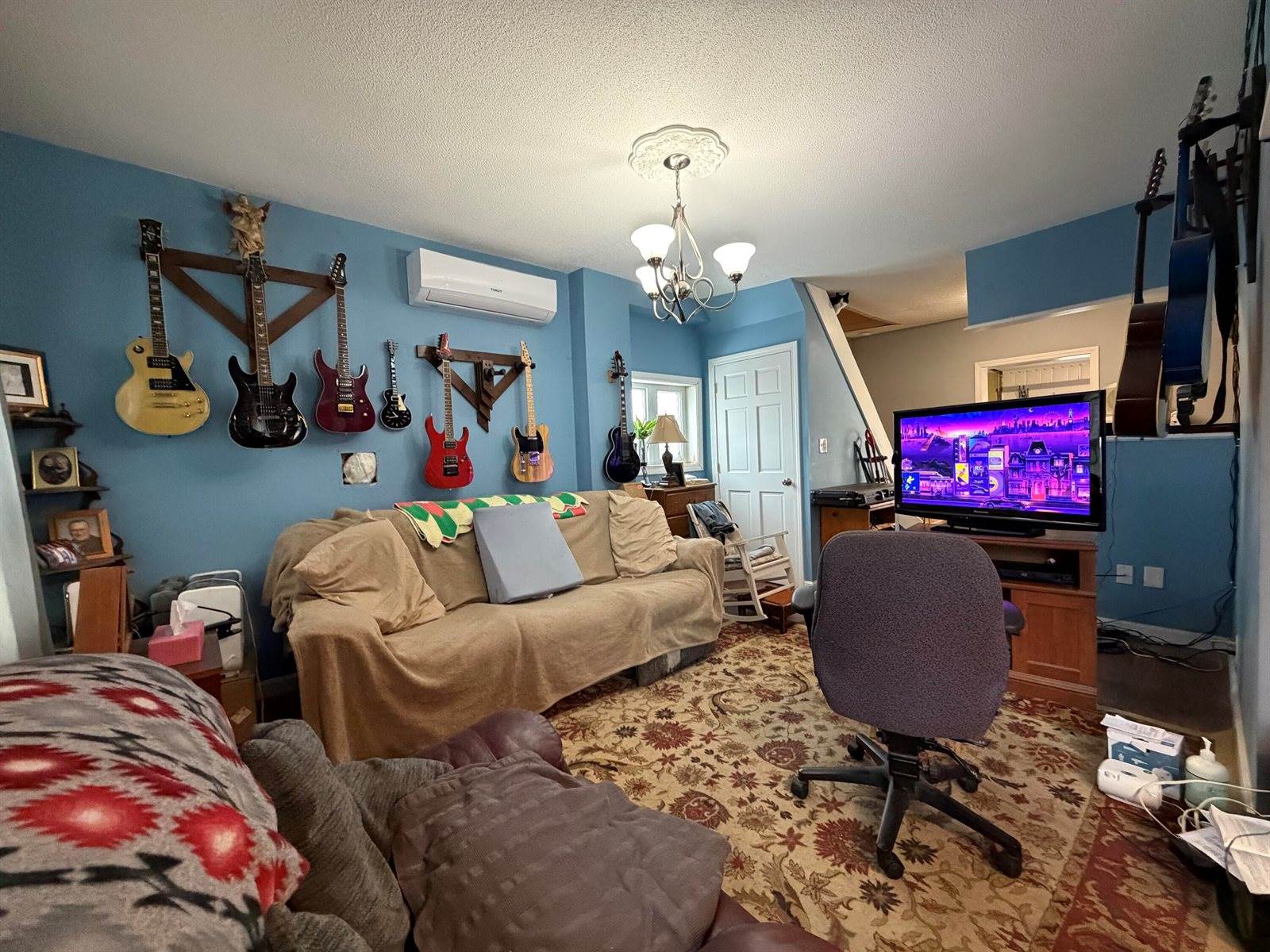92 North 4th Avenue, Madawaska, ME 04756