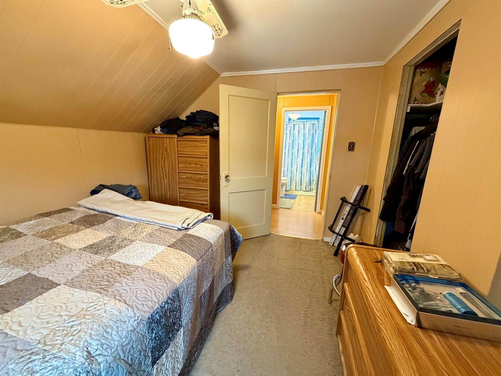 92 North 4th Avenue, Madawaska, ME 04756