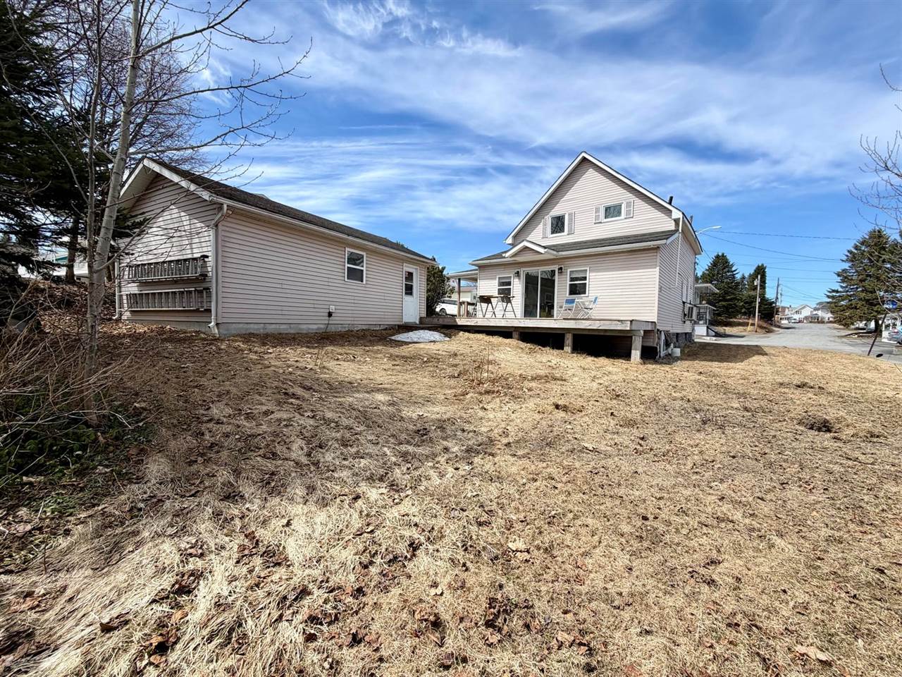 92 North 4th Avenue, Madawaska, ME 04756