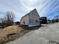 92 North 4th Avenue, Madawaska, ME 04756