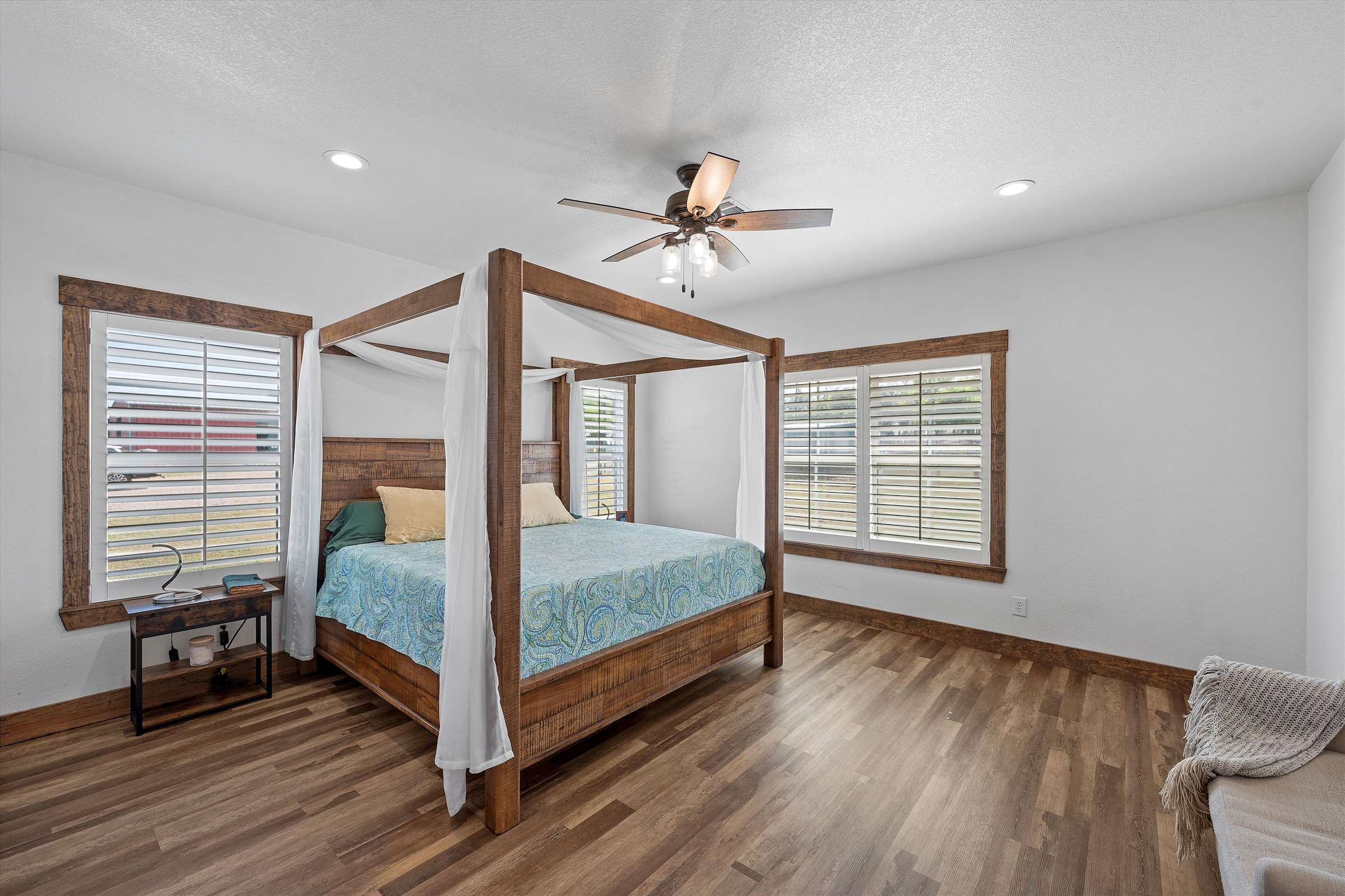 399 Satin Rd, Chilton, TX 76632