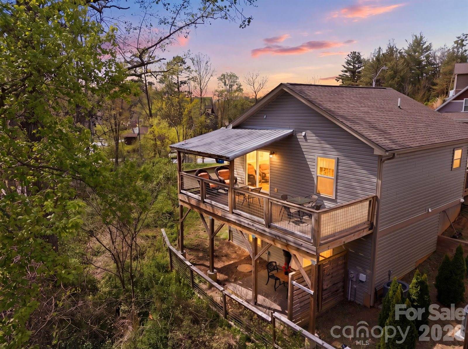 5 Lillie Farm Lane, Weaverville, NC 28787