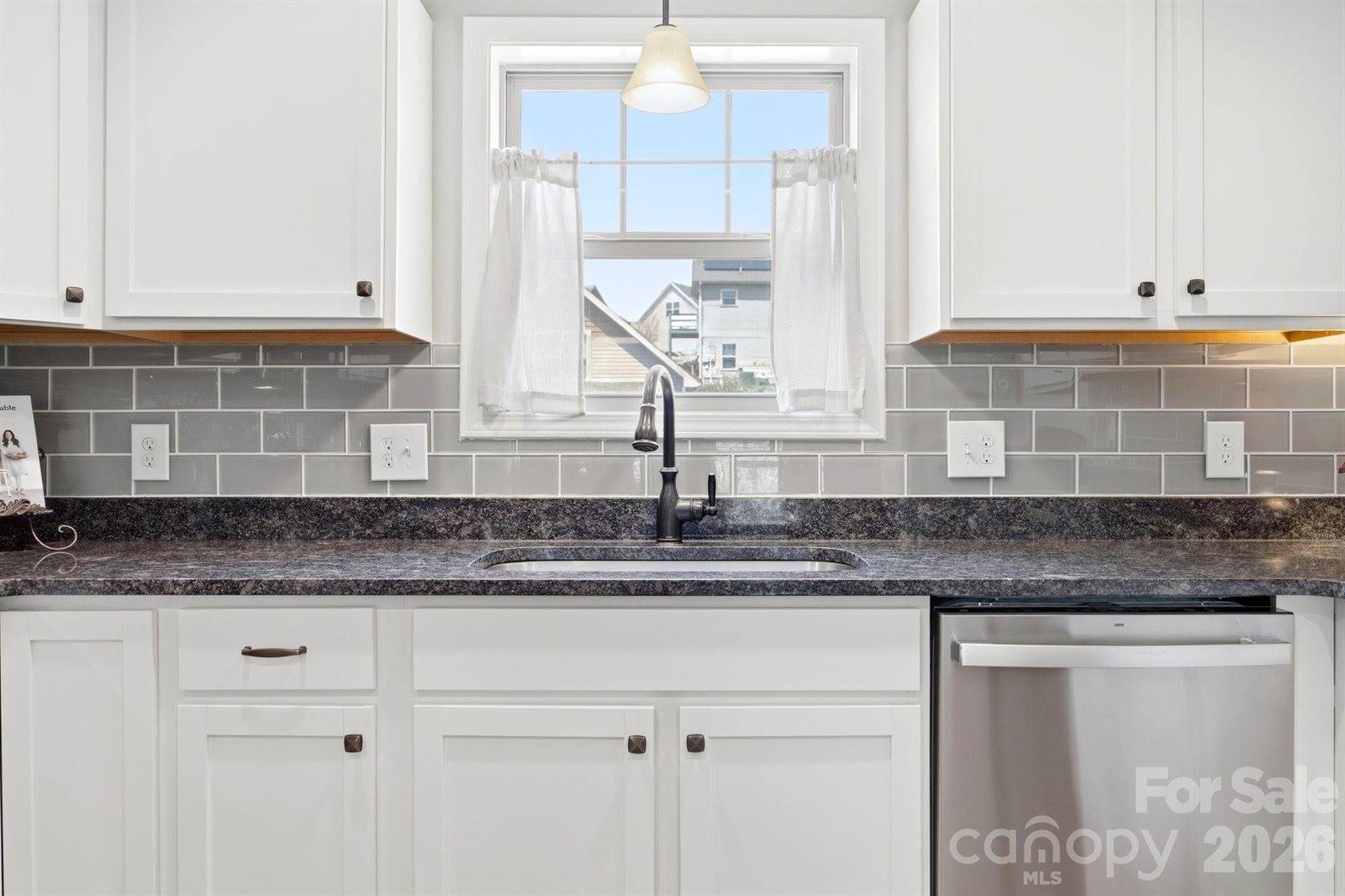 5 Lillie Farm Lane, Weaverville, NC 28787