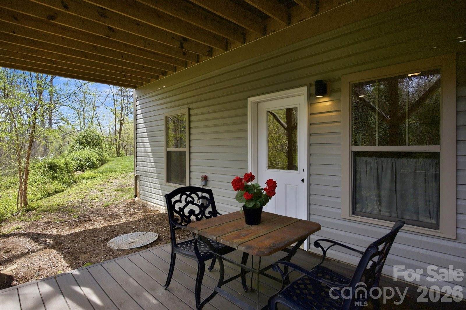 5 Lillie Farm Lane, Weaverville, NC 28787