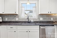 5 Lillie Farm Lane, Weaverville, NC 28787