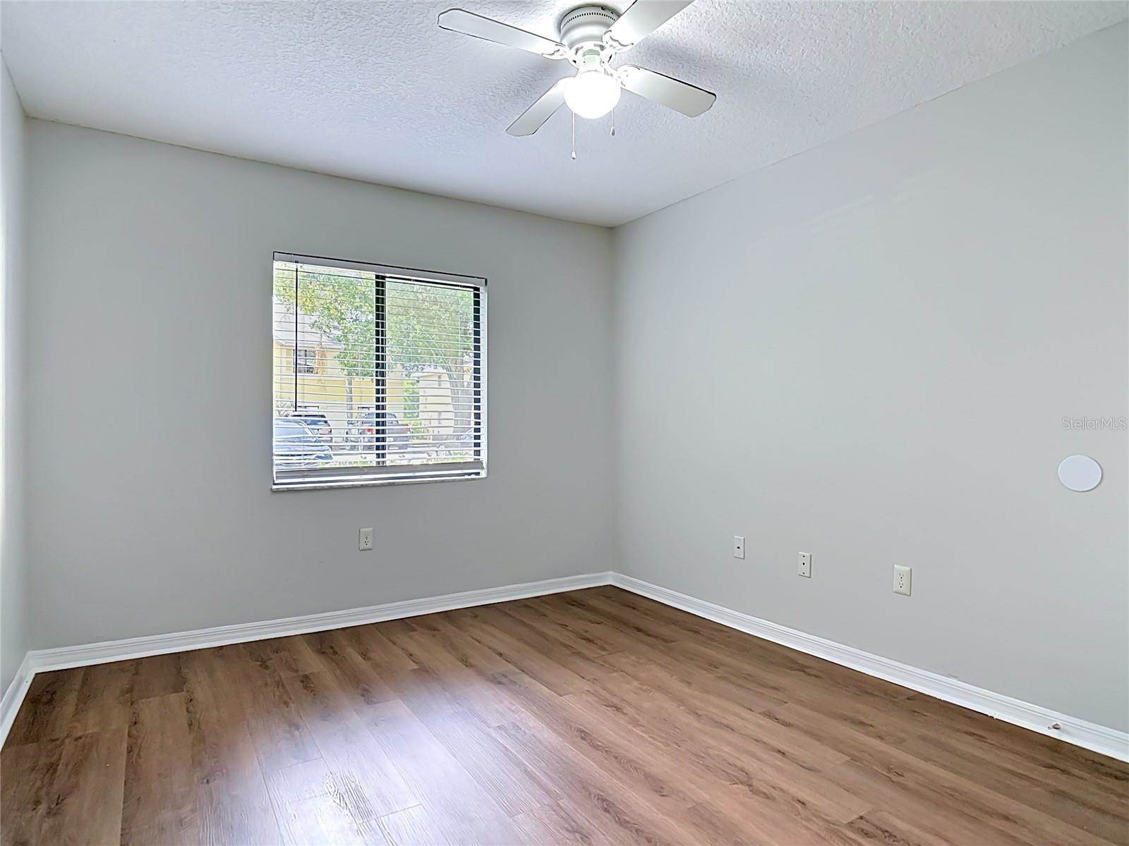 90 Hidden Lake Drive, Sanford, FL 32773