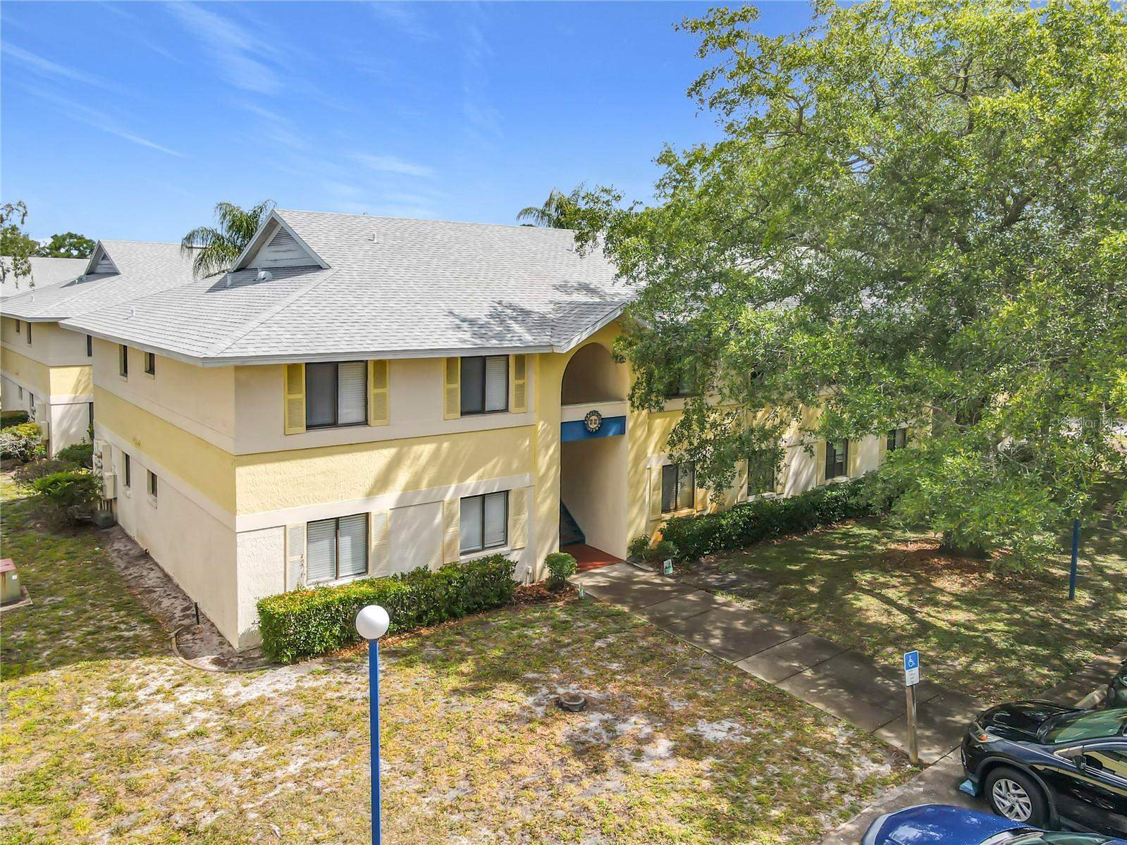 90 Hidden Lake Drive, Sanford, FL 32773