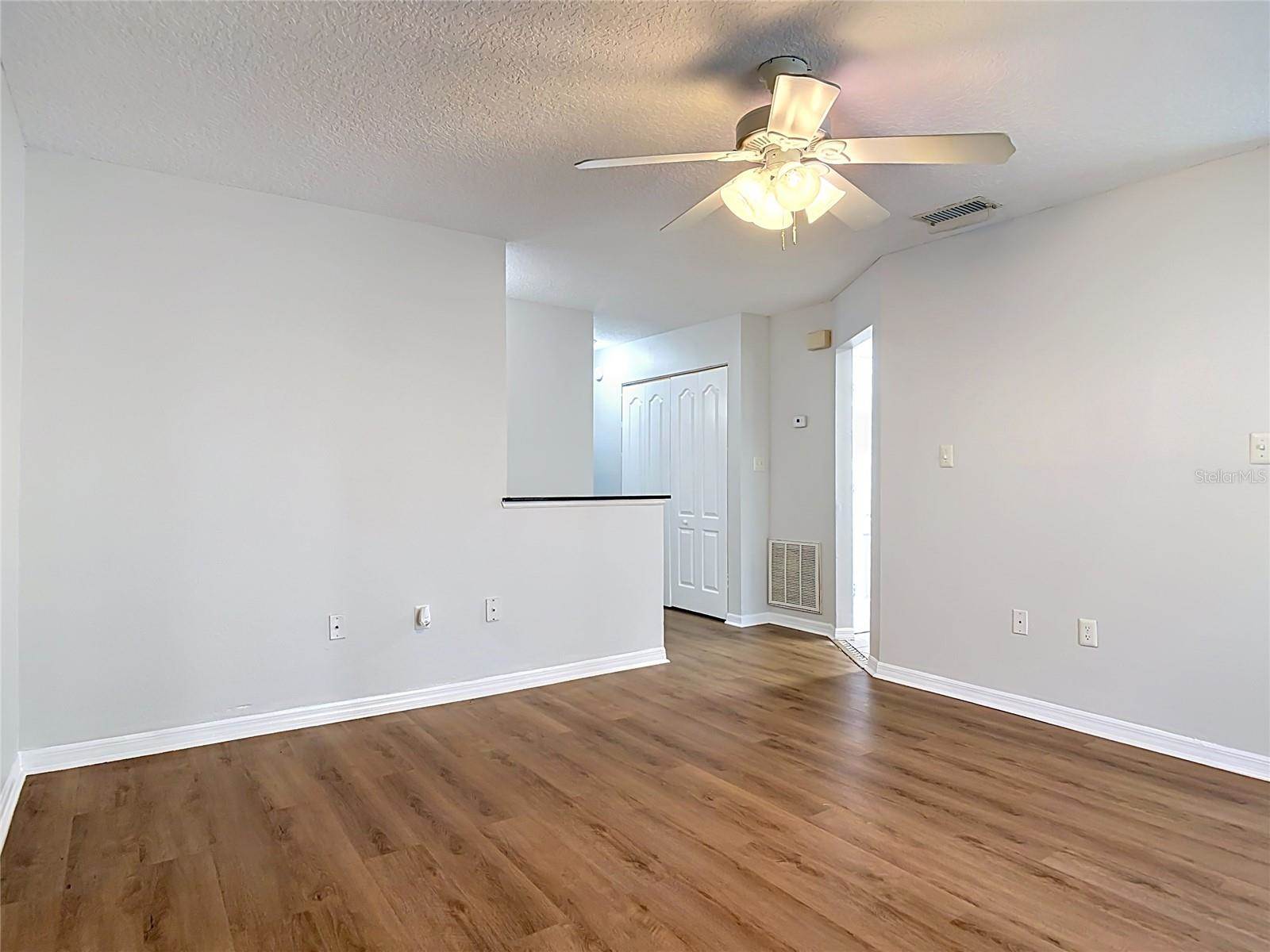 90 Hidden Lake Drive, Sanford, FL 32773