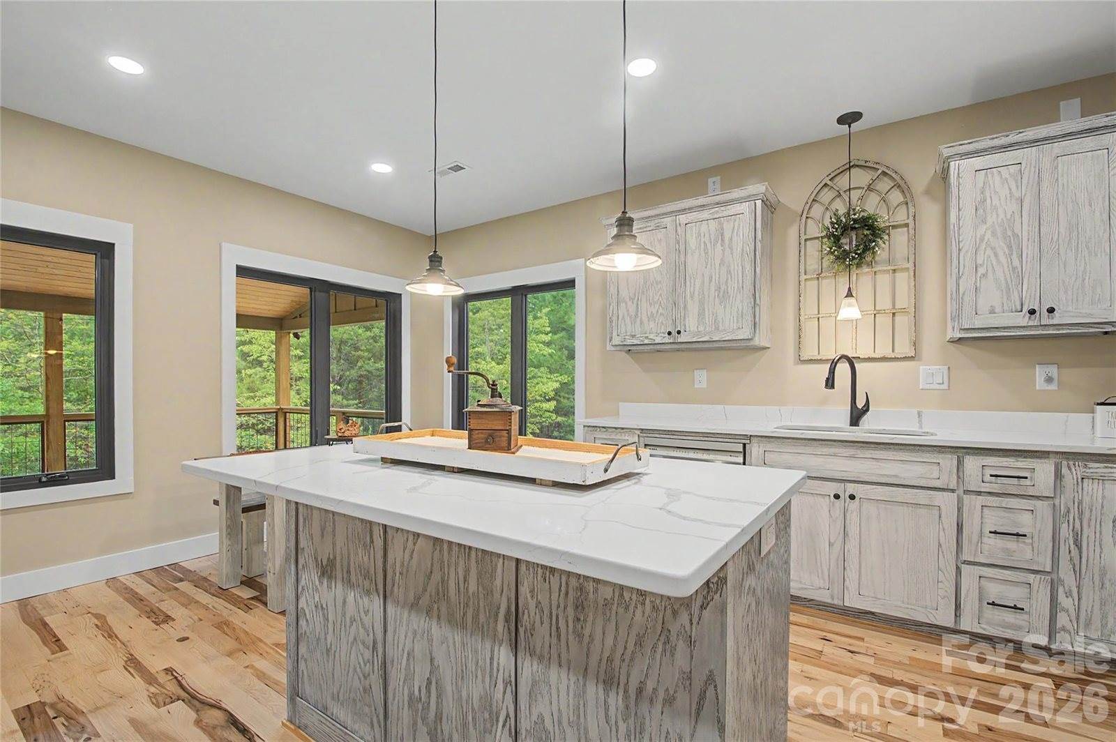 107 North Dakota Drive, Rutherfordton, NC 28139