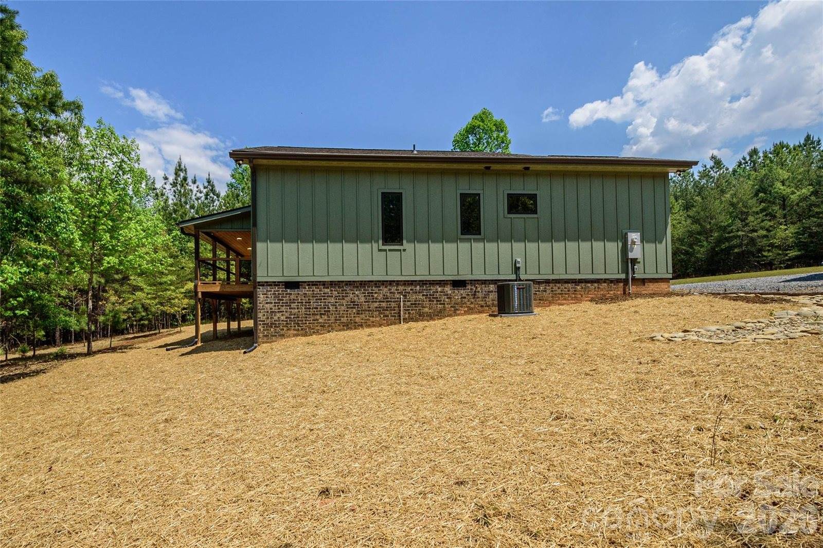 107 North Dakota Drive, Rutherfordton, NC 28139