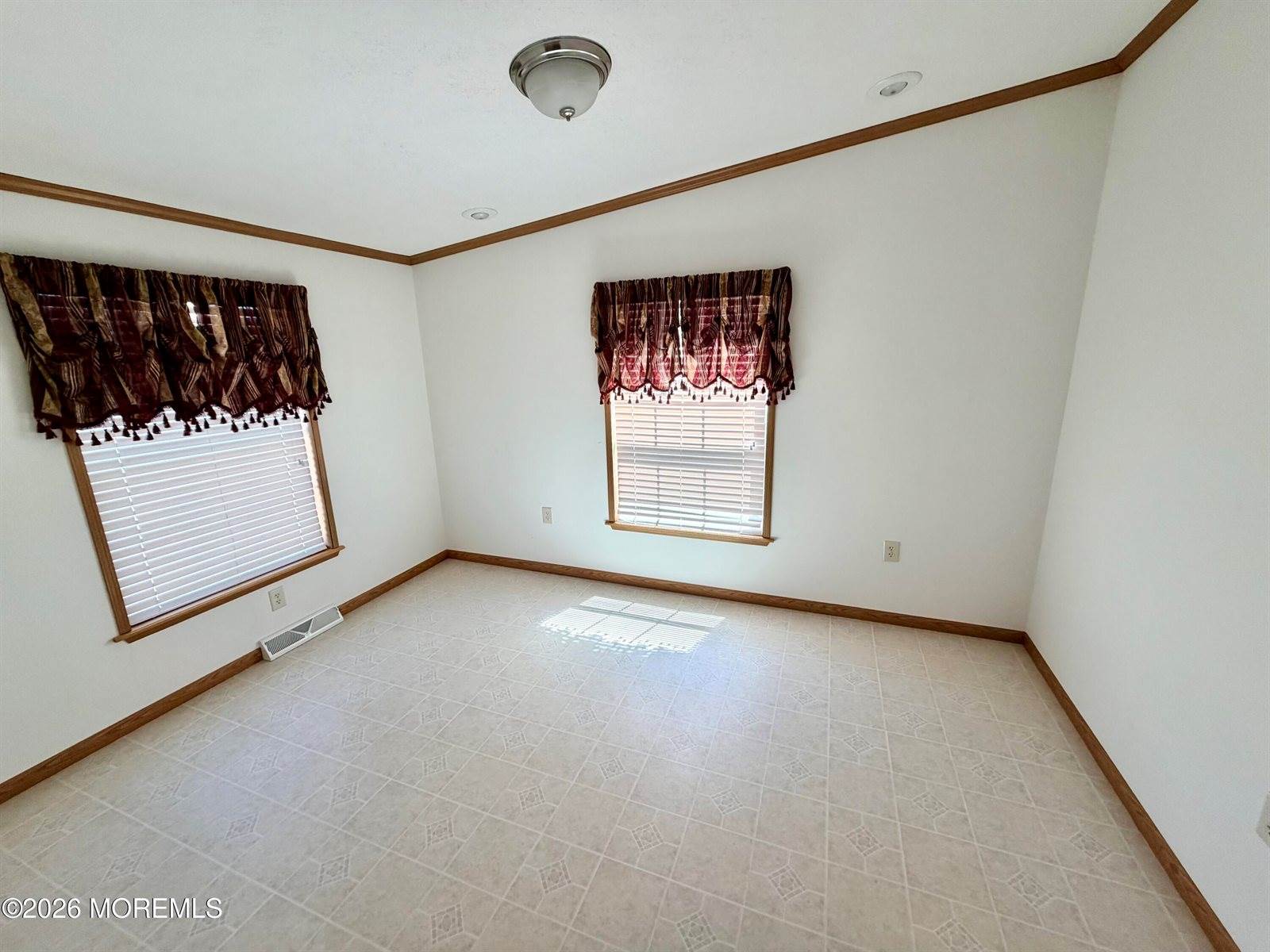 16 Easy Street, Freehold, NJ 07728