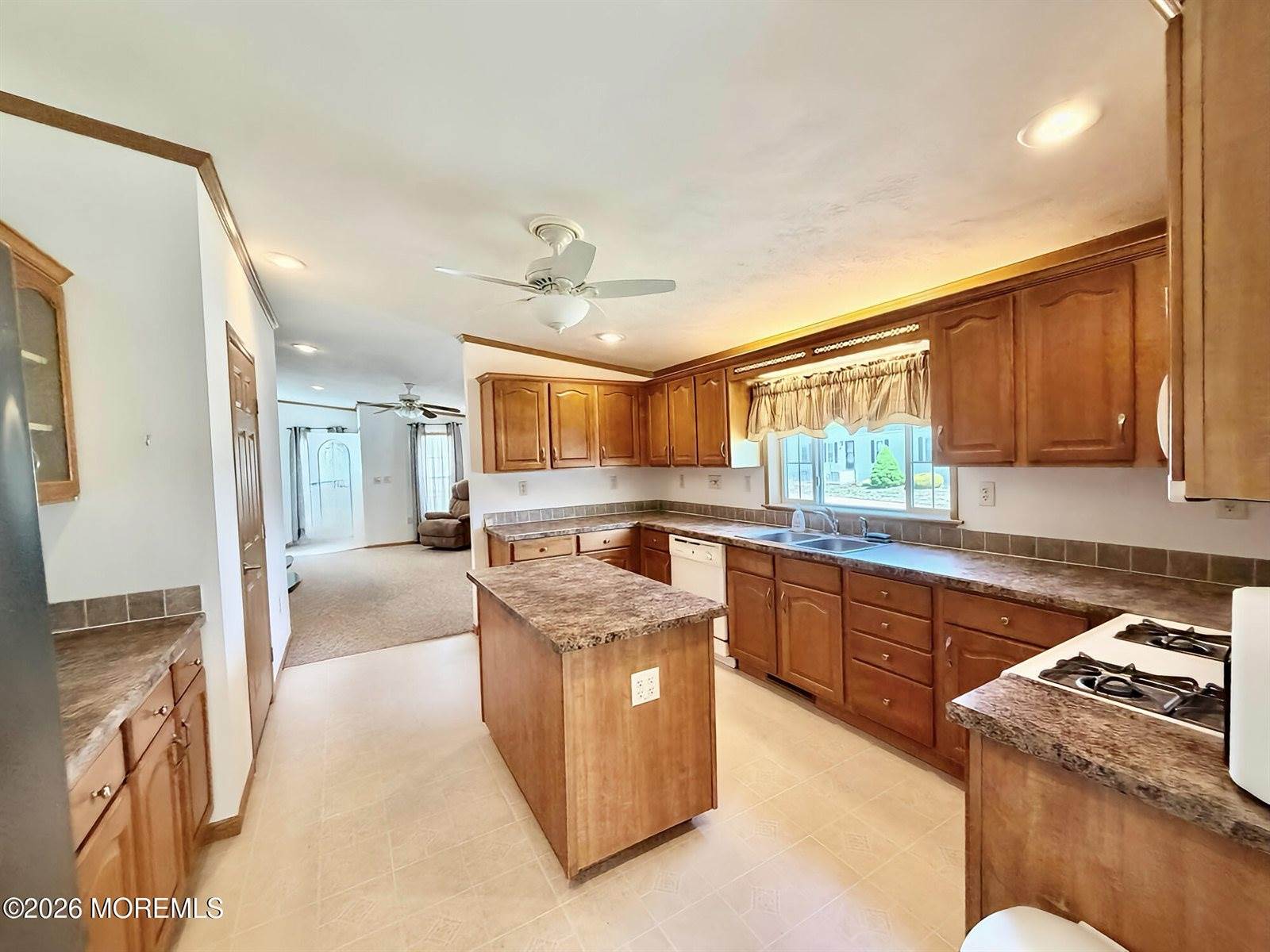 16 Easy Street, Freehold, NJ 07728