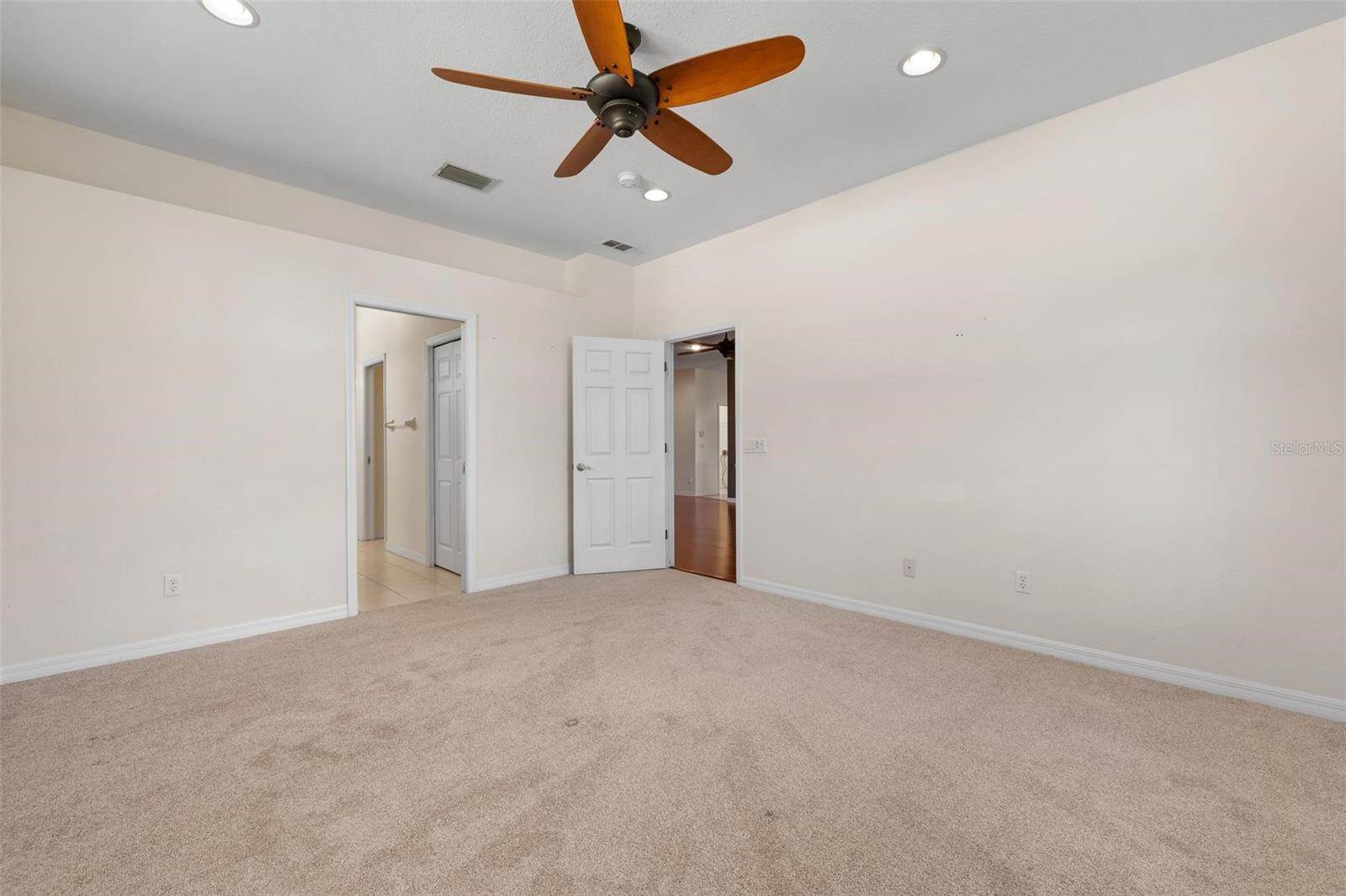 3110 78TH Avenue East, Sarasota, FL 34243