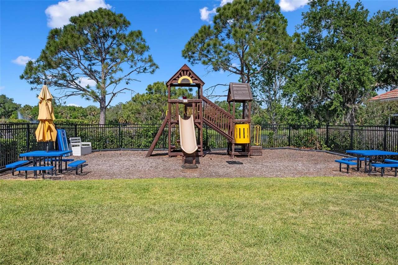 3110 78TH Avenue East, Sarasota, FL 34243