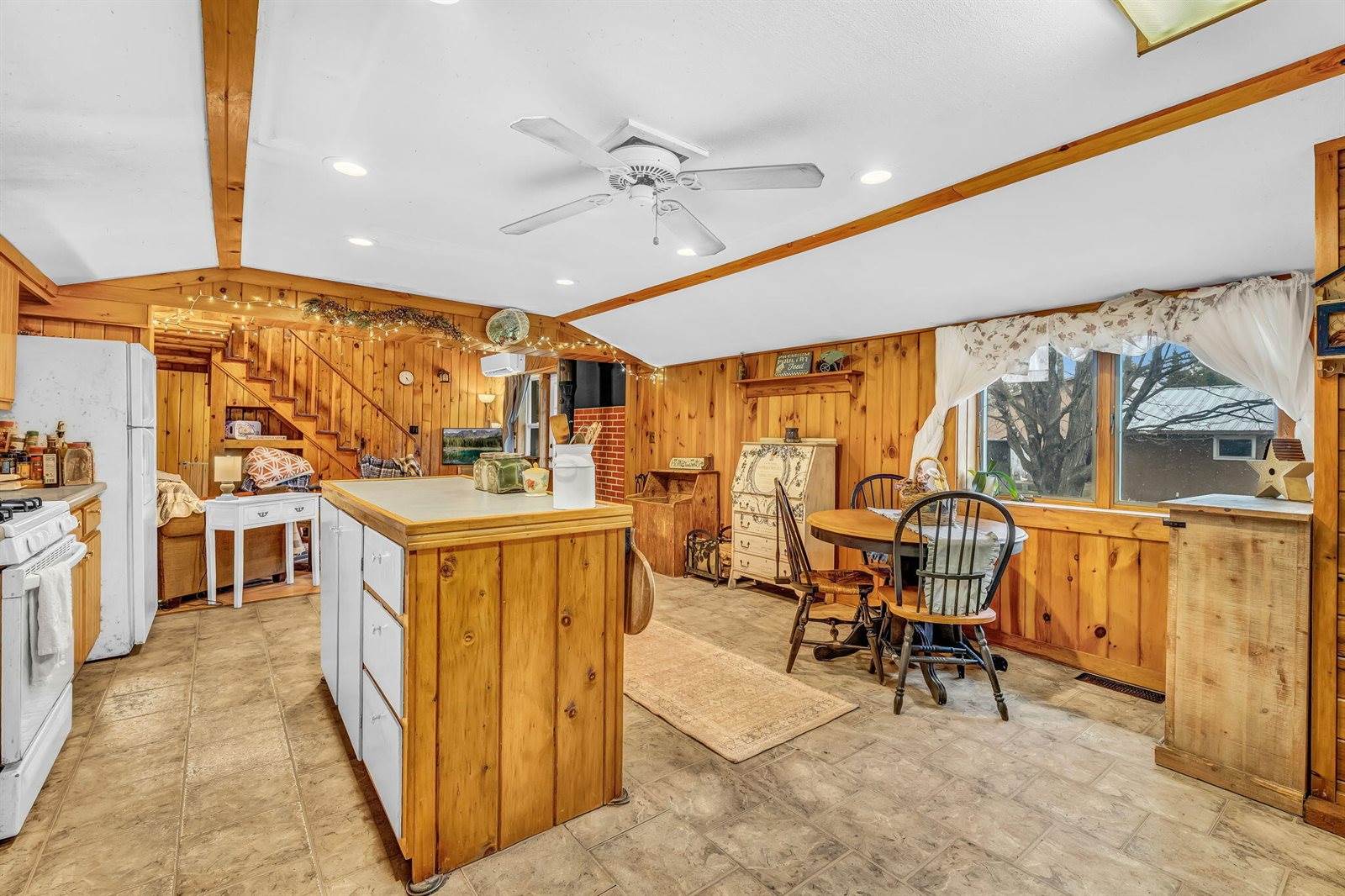 1294 Molunkus Road, Cornville, ME 04976