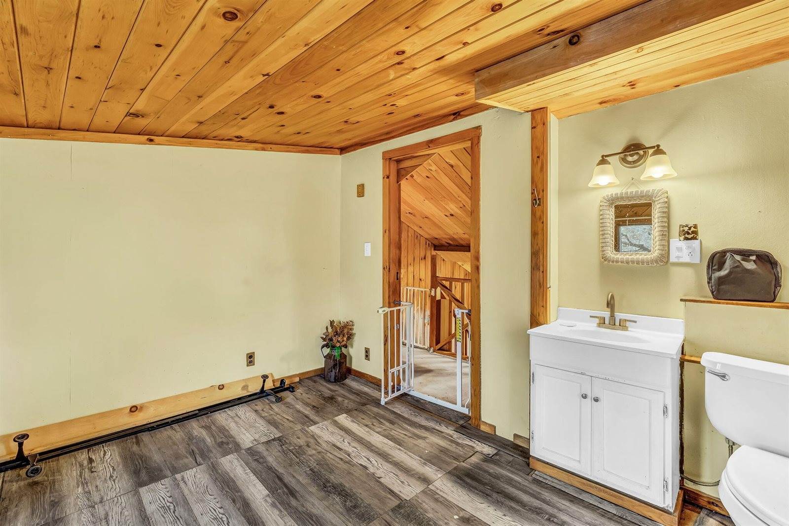 1294 Molunkus Road, Cornville, ME 04976