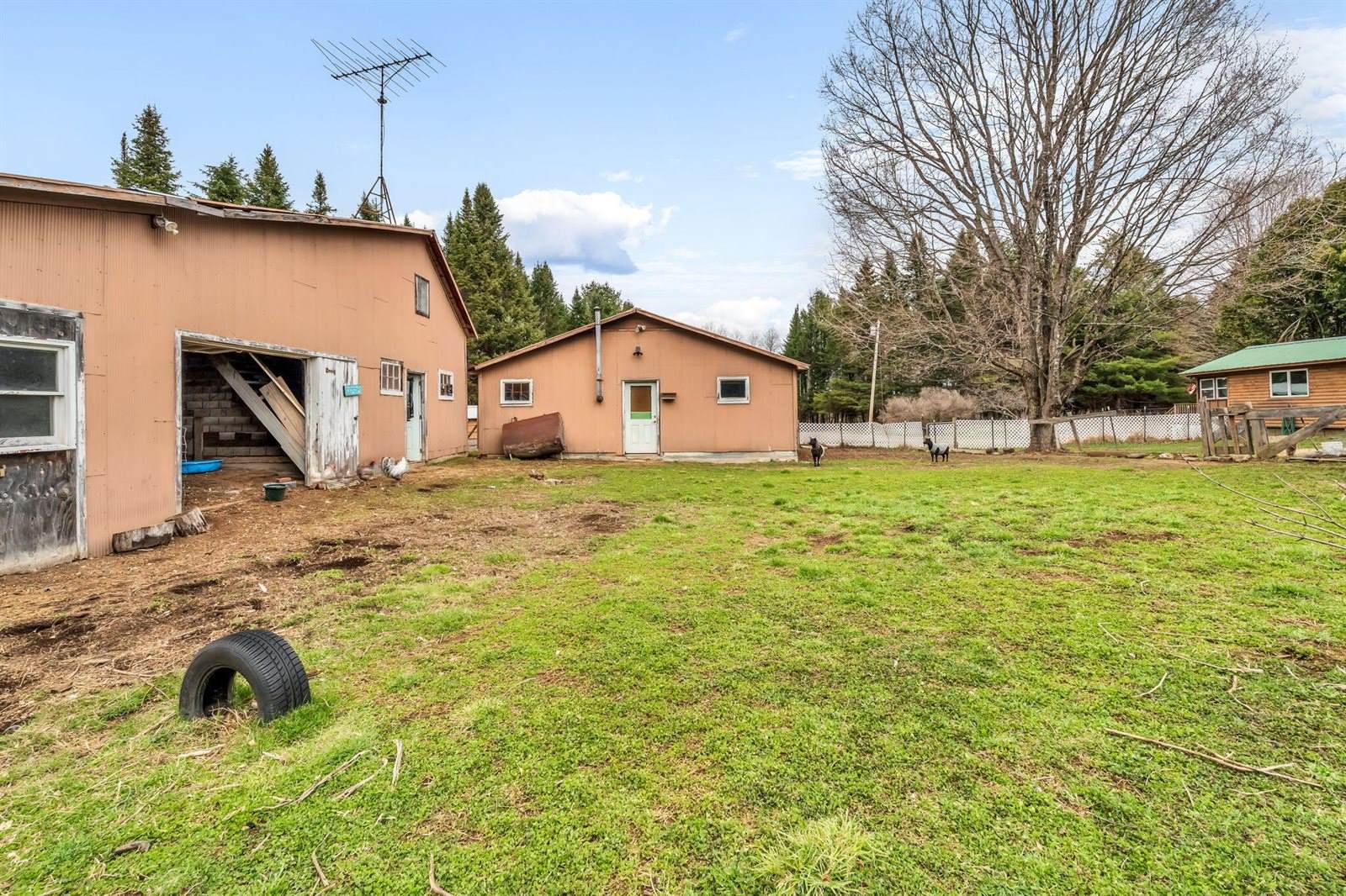 1294 Molunkus Road, Cornville, ME 04976
