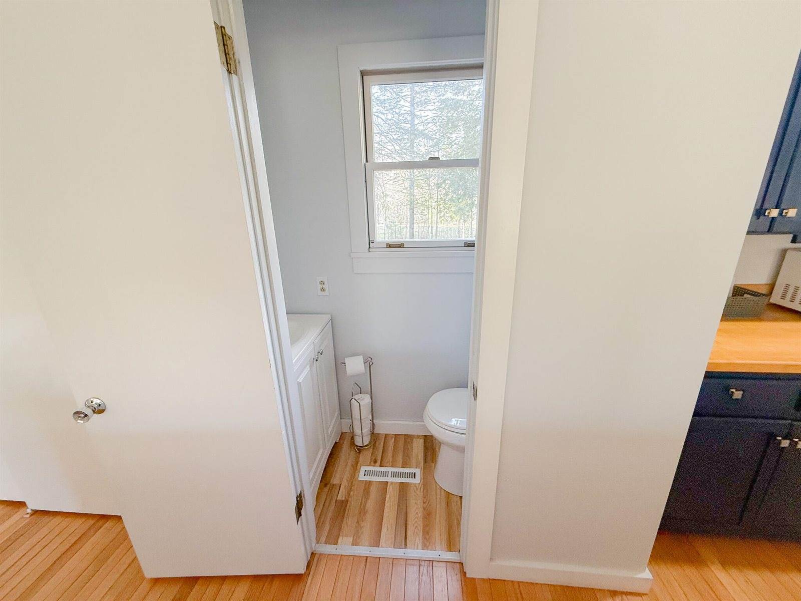 6 Nob Hill Road, Hancock, ME 04640