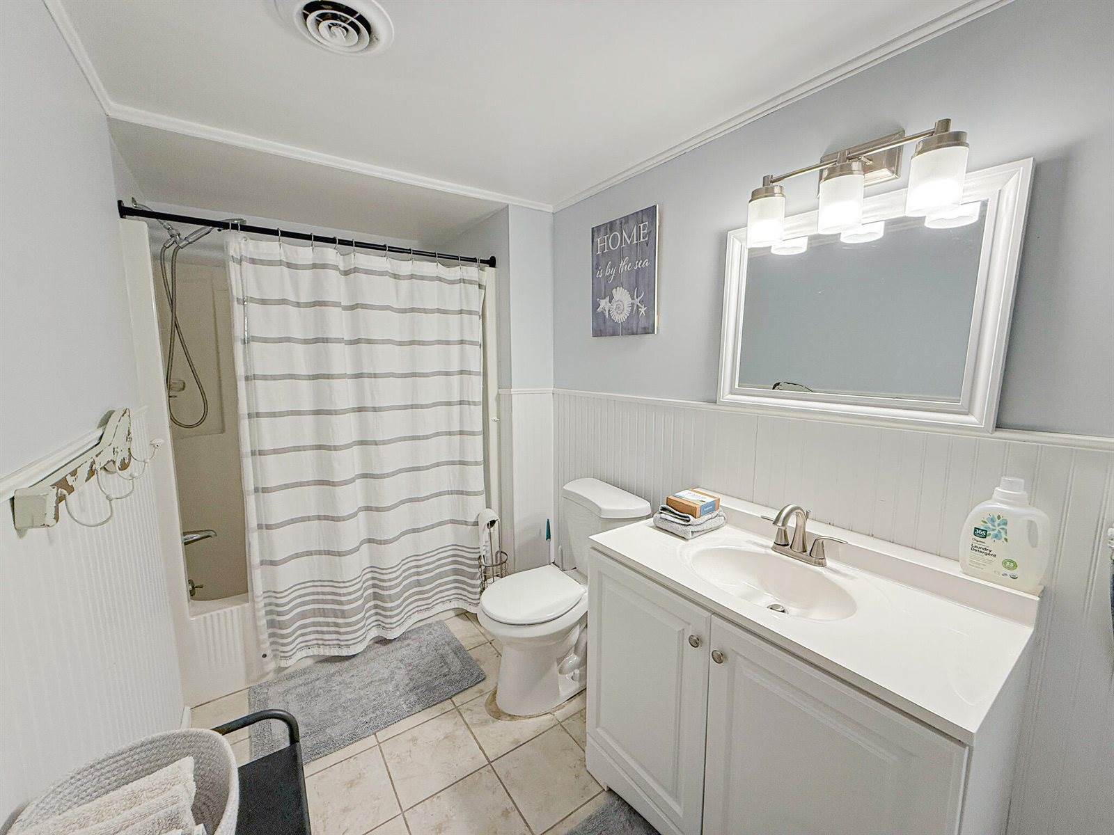 6 Nob Hill Road, Hancock, ME 04640