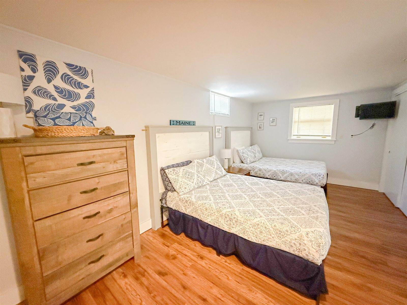 6 Nob Hill Road, Hancock, ME 04640