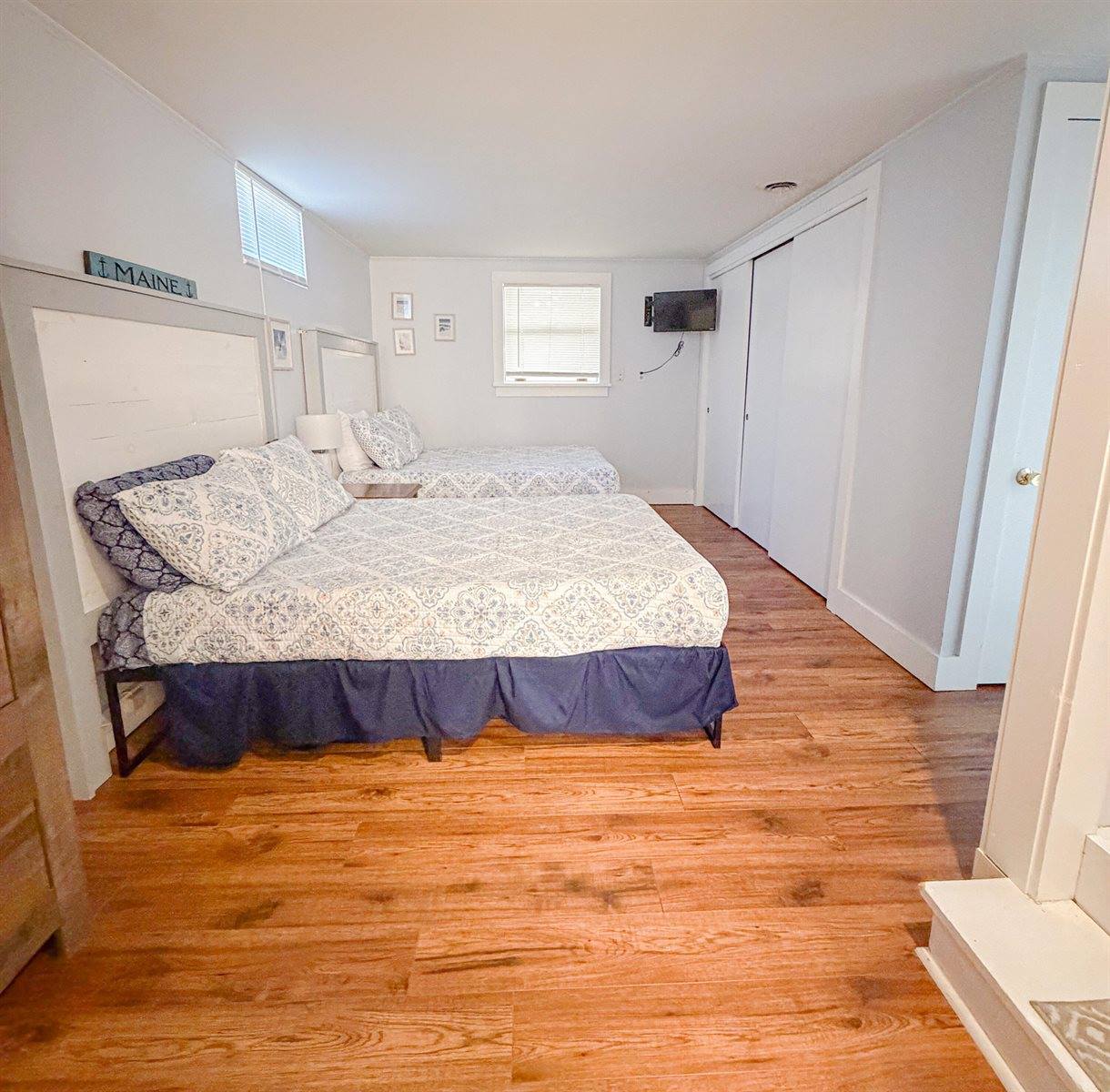 6 Nob Hill Road, Hancock, ME 04640