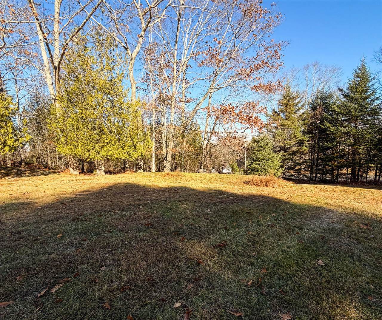 6 Nob Hill Road, Hancock, ME 04640