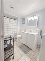 6 Nob Hill Road, Hancock, ME 04640