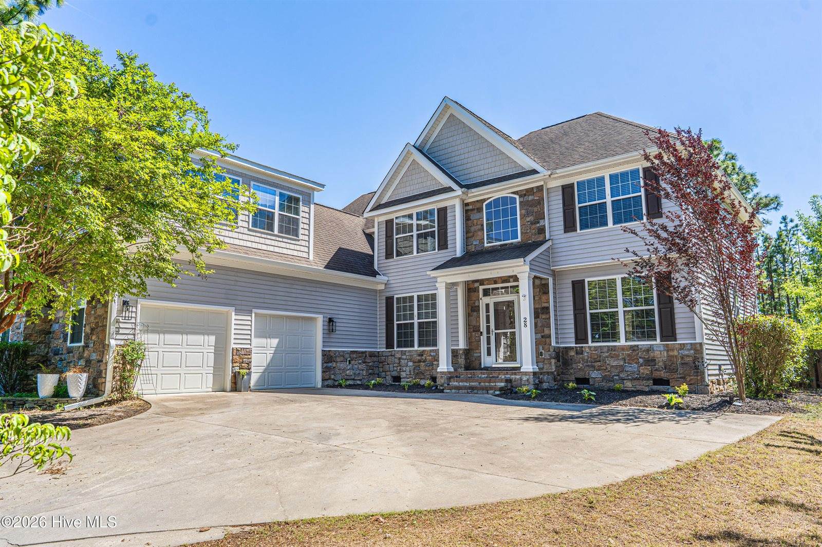 28 Victoria Drive, Whispering Pines, NC 28327