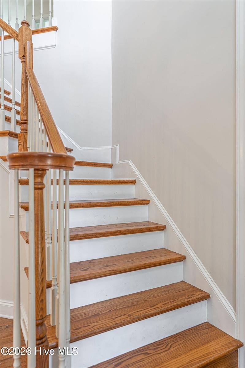 28 Victoria Drive, Whispering Pines, NC 28327