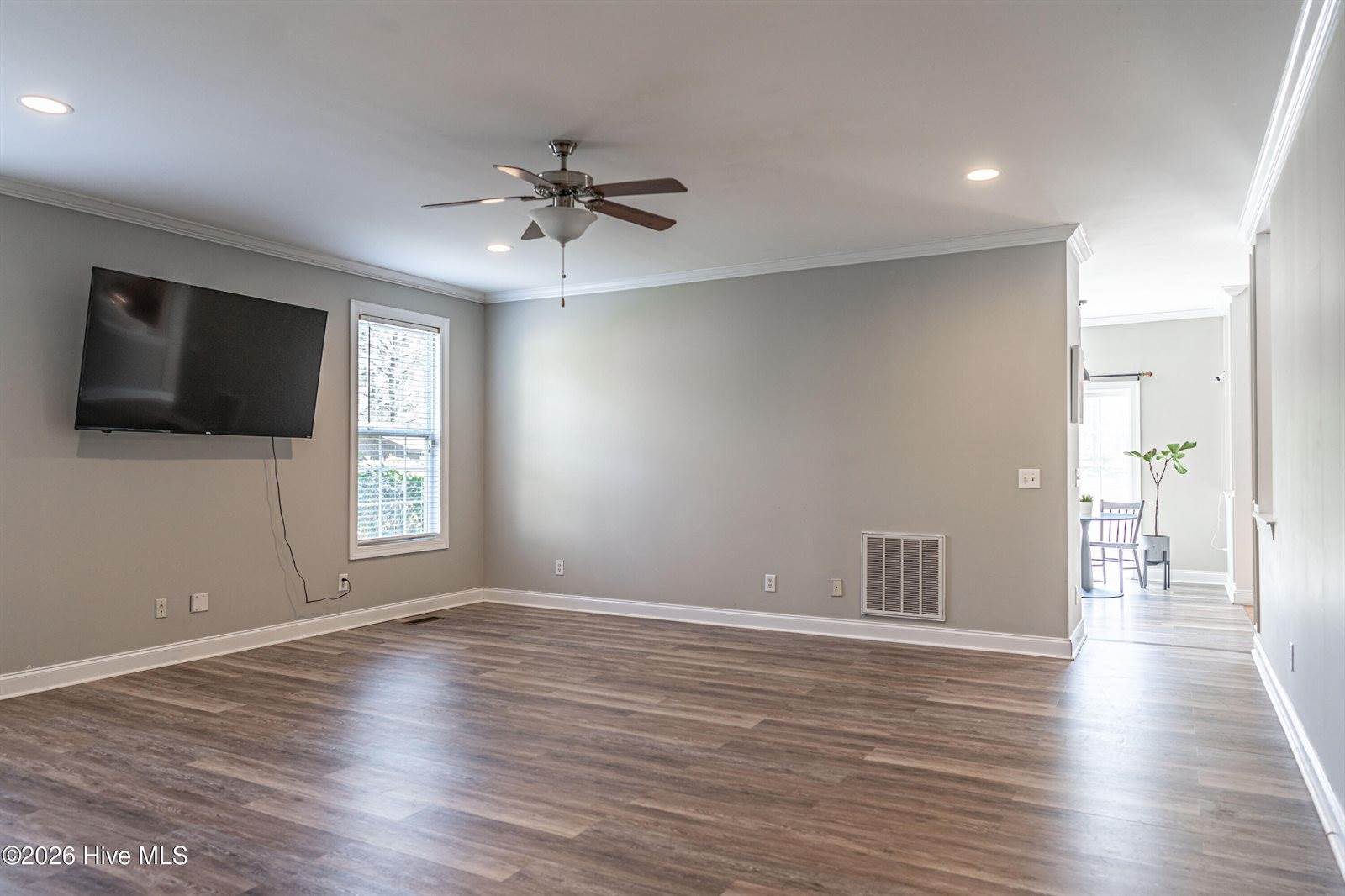 28 Victoria Drive, Whispering Pines, NC 28327