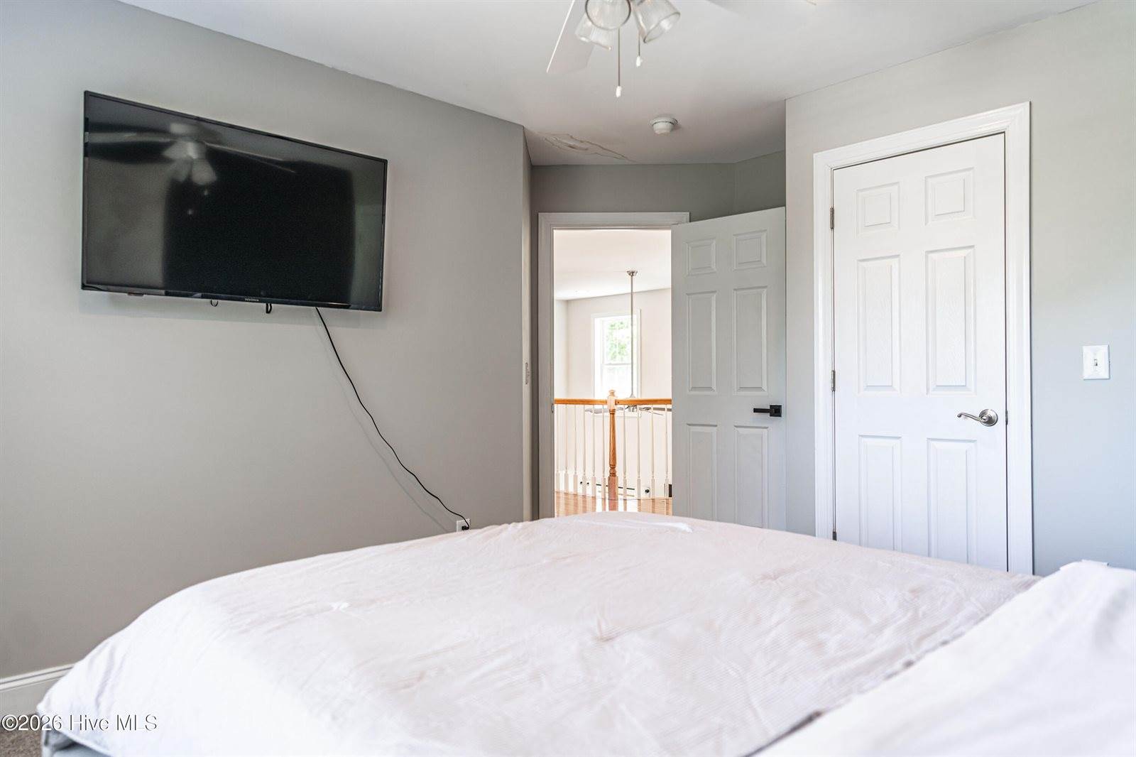 28 Victoria Drive, Whispering Pines, NC 28327