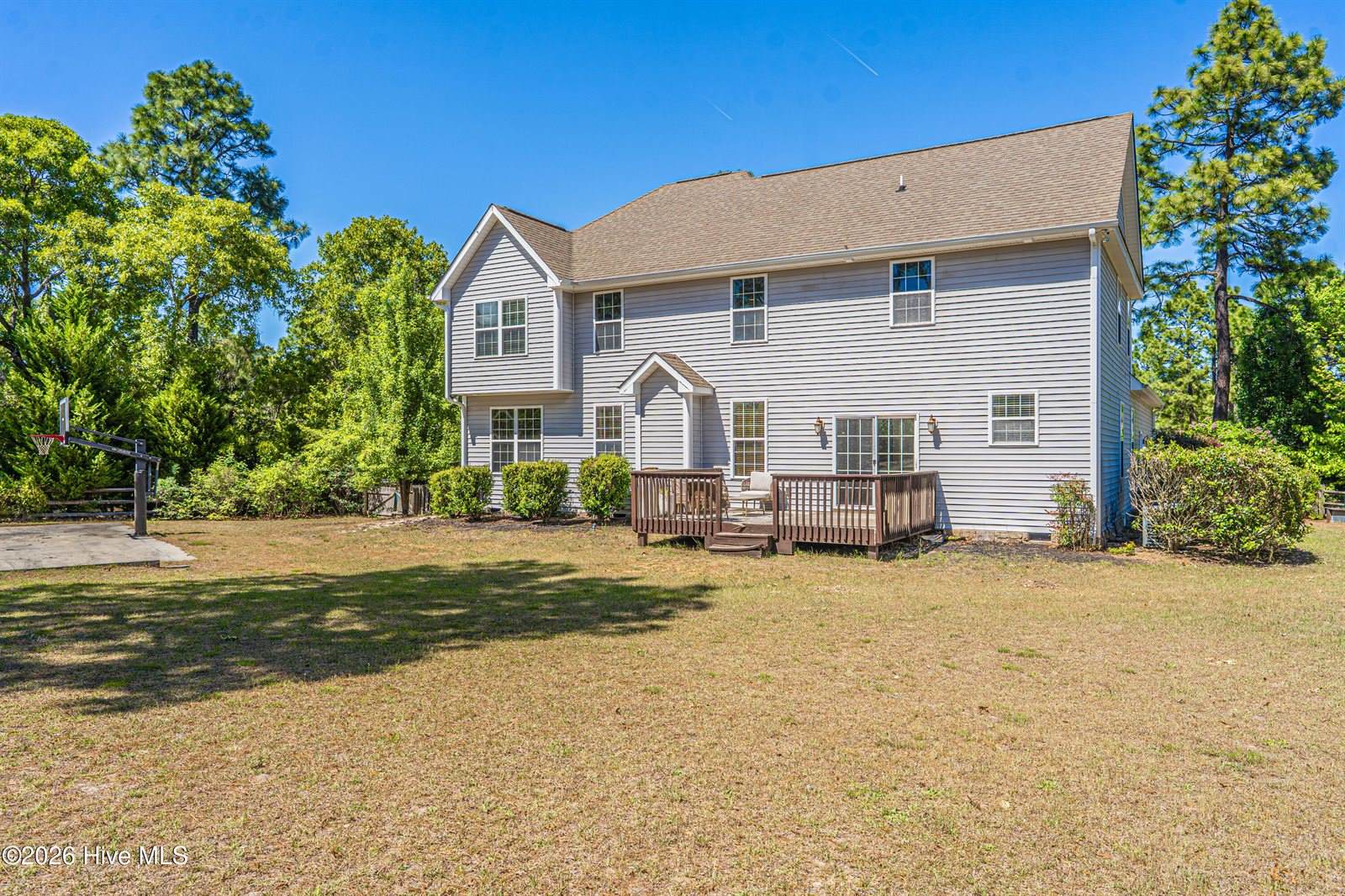 28 Victoria Drive, Whispering Pines, NC 28327
