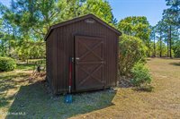 28 Victoria Drive, Whispering Pines, NC 28327