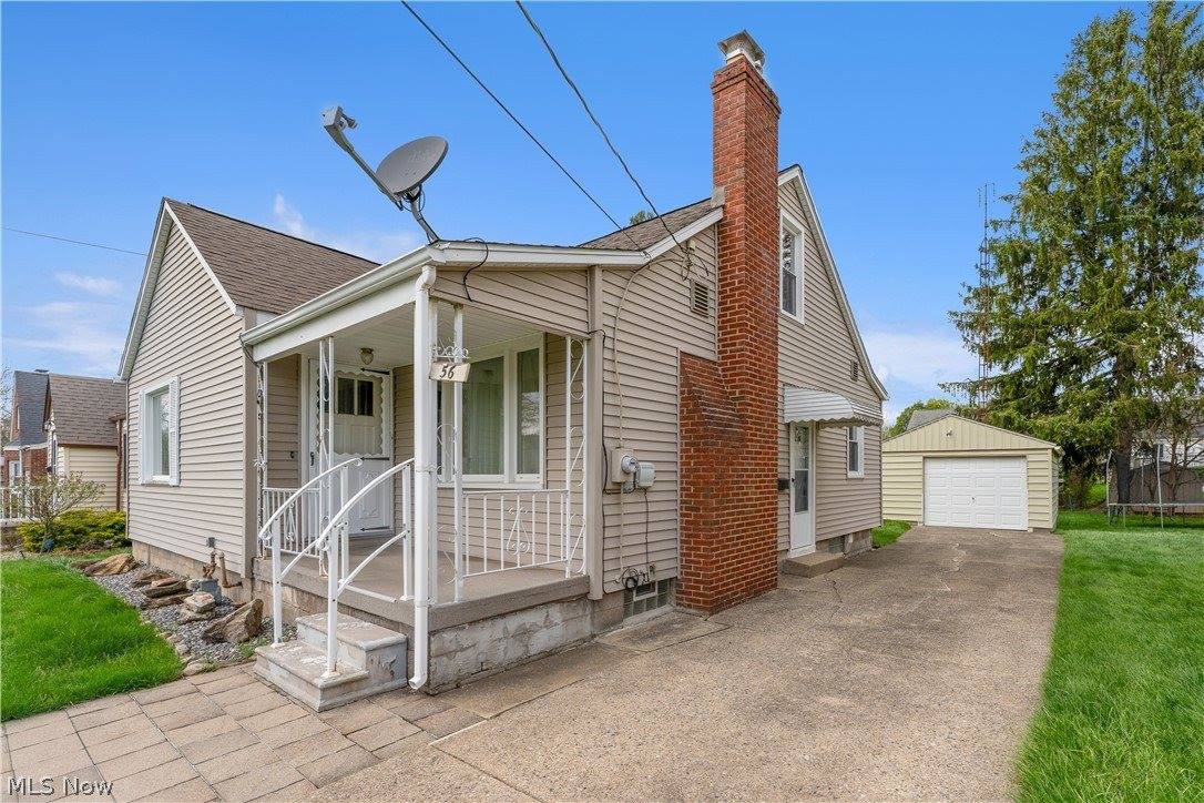 56 Rockdale Avenue, Boardman, OH 44512