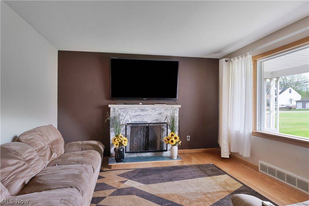 56 Rockdale Avenue, Boardman, OH 44512