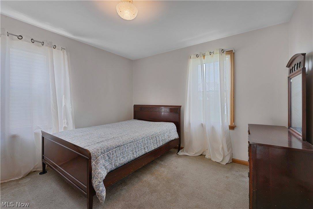 56 Rockdale Avenue, Boardman, OH 44512