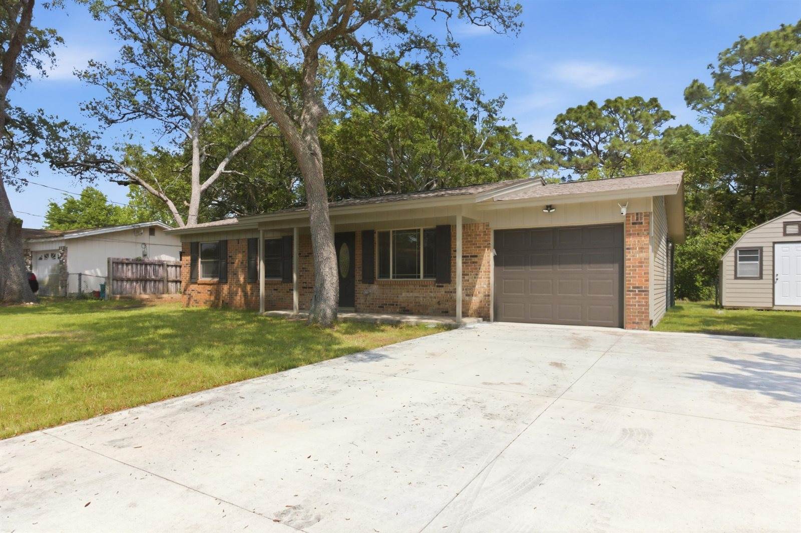 54 Berwick Circle, Shalimar, FL 32579